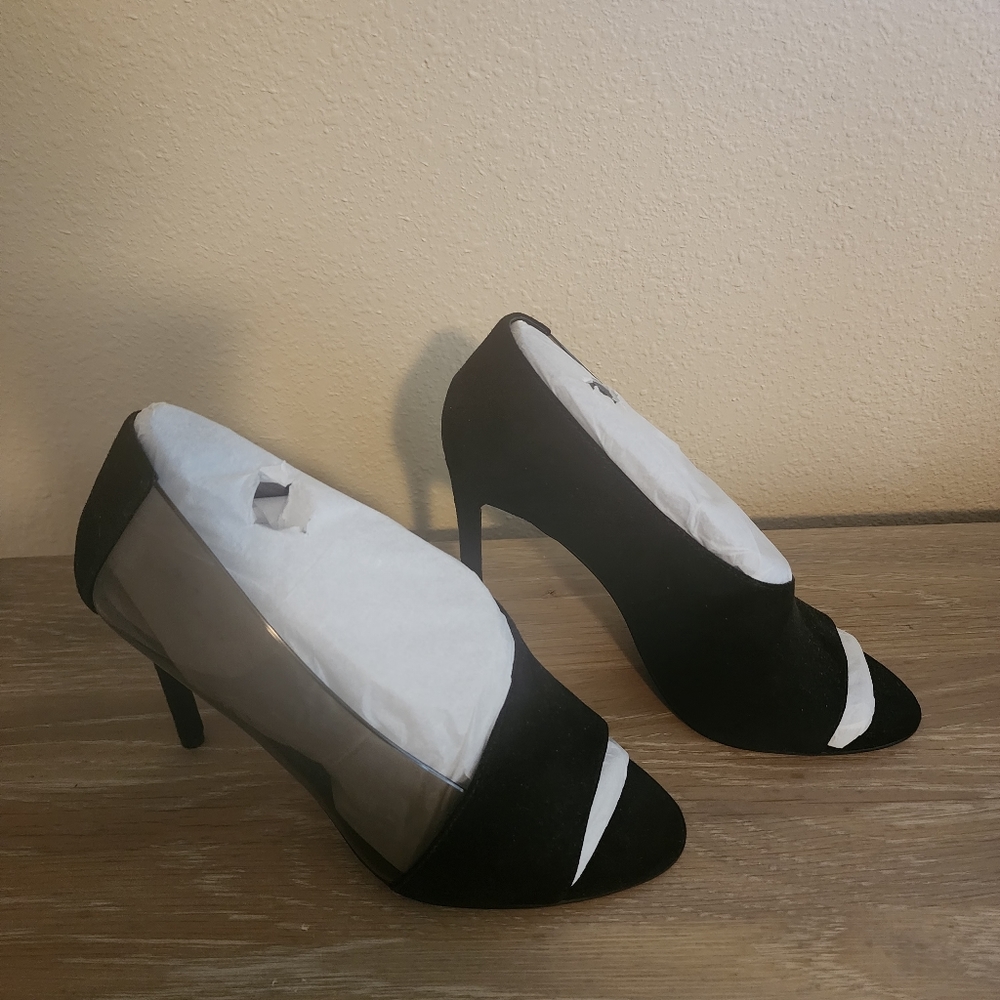 Vince Camuto Size 7 Black Transpatent Rivestan Suede Stilleto